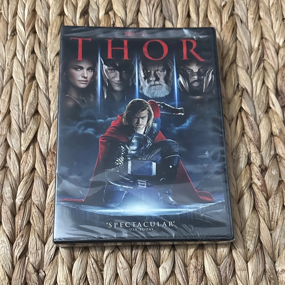 Marvel Thor DVD - Red and Blue Cover